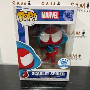 Funko Pop! Marvel Scarlet Spider with Hoodie #1453 (Exclusive) + Protector